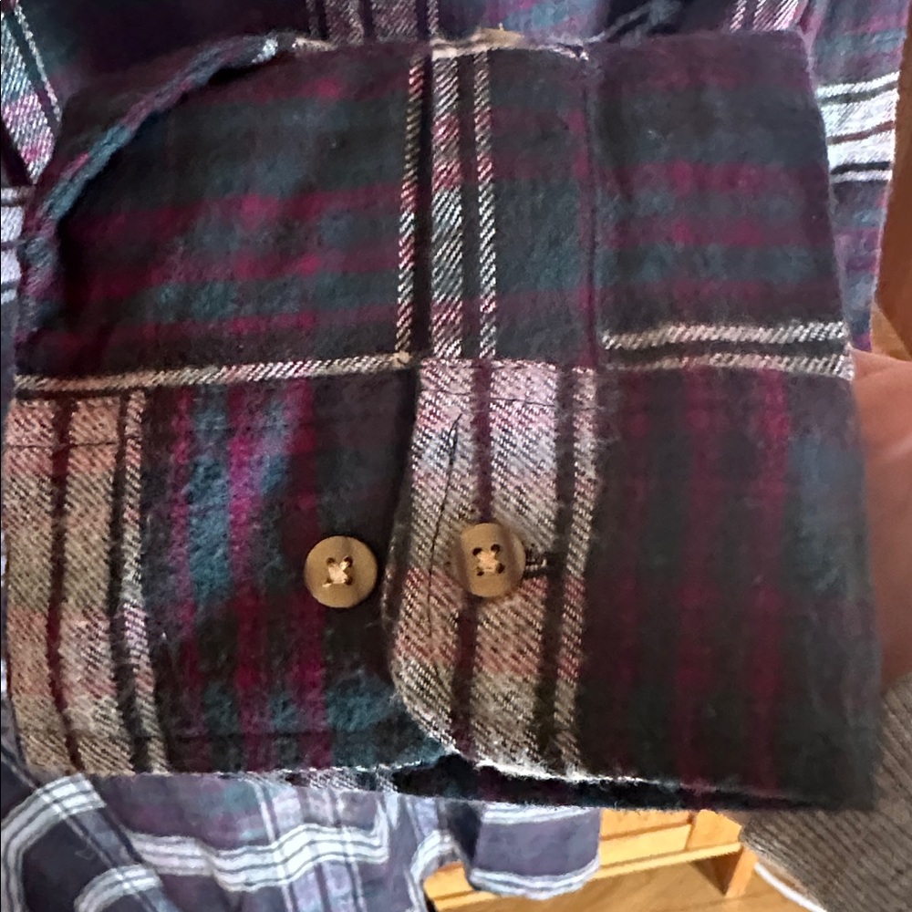 GreatLand Plaid Button-Down Flannel Shirt. Green w/ Red & White Stripes - Picture 3 of 9